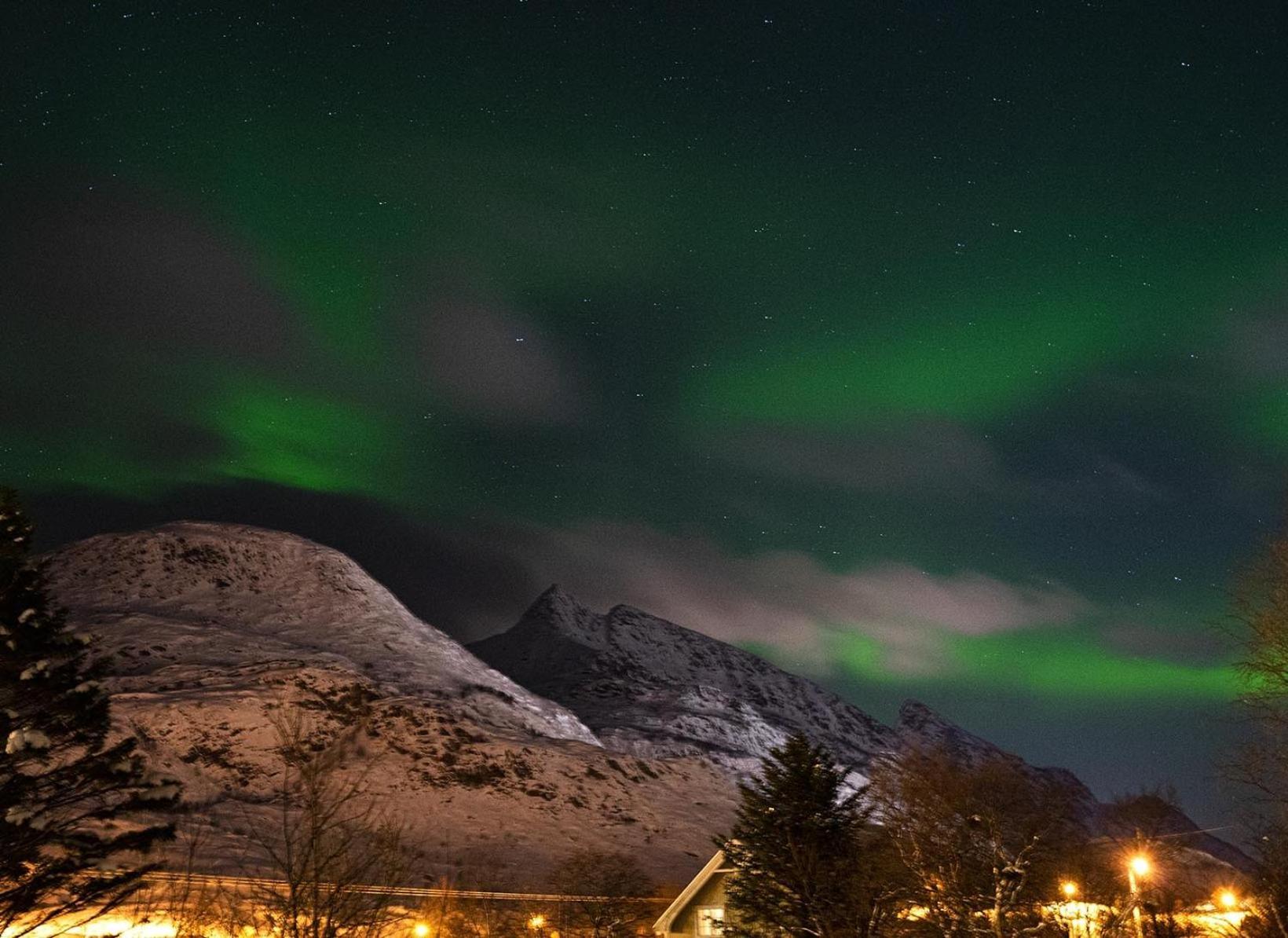 Kb Basement Apartment Sørvågen Dış mekan fotoğraf