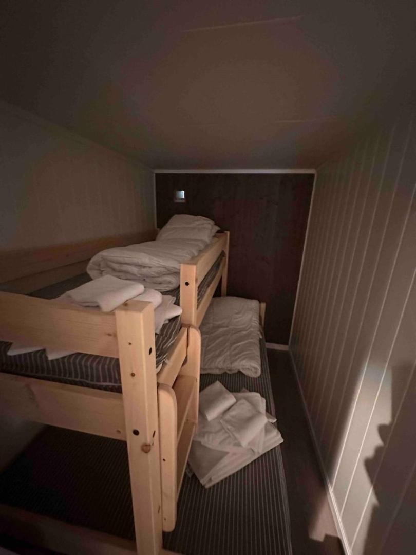 Kb Basement Apartment Sørvågen Dış mekan fotoğraf