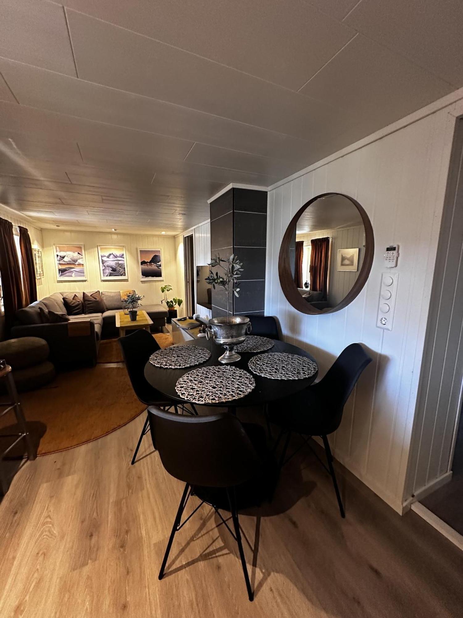 Kb Basement Apartment Sørvågen Dış mekan fotoğraf