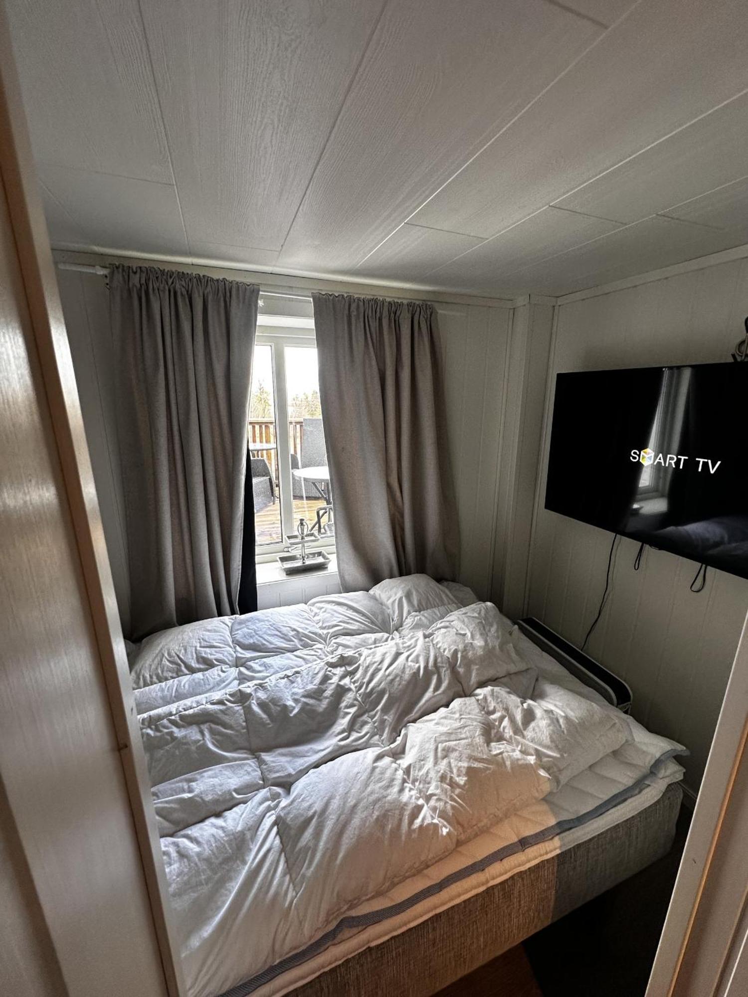 Kb Basement Apartment Sørvågen Dış mekan fotoğraf